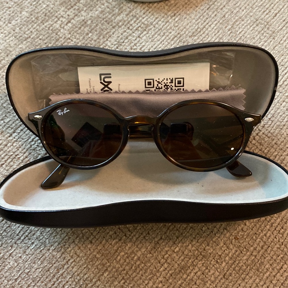 Ray Ban oval sunglasses